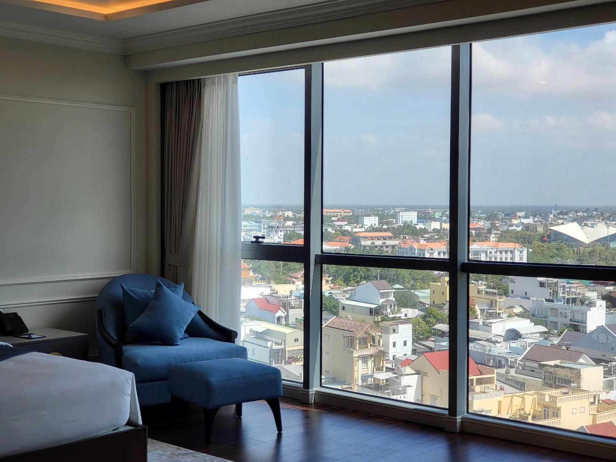Cosmo Stars Hotel Bac Lieu Екстериор снимка